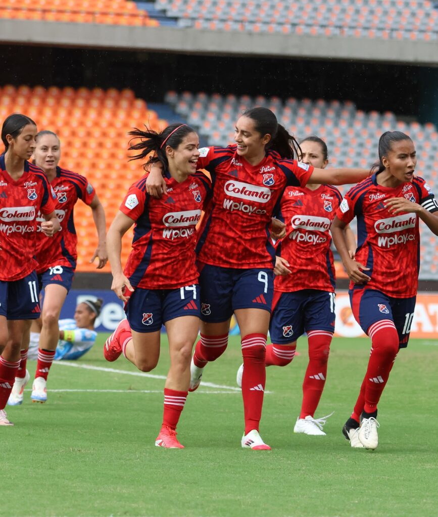 Fotografía: DIM Femenino